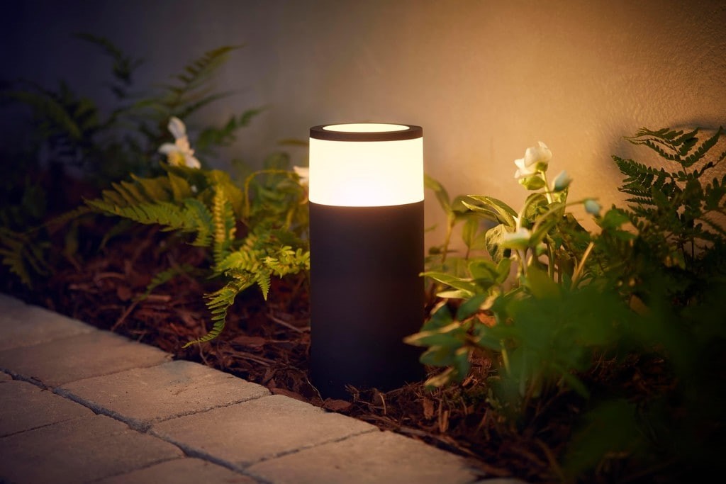 Philips takes smart lighting outside with Hue Outdoor | dmLights Blog
